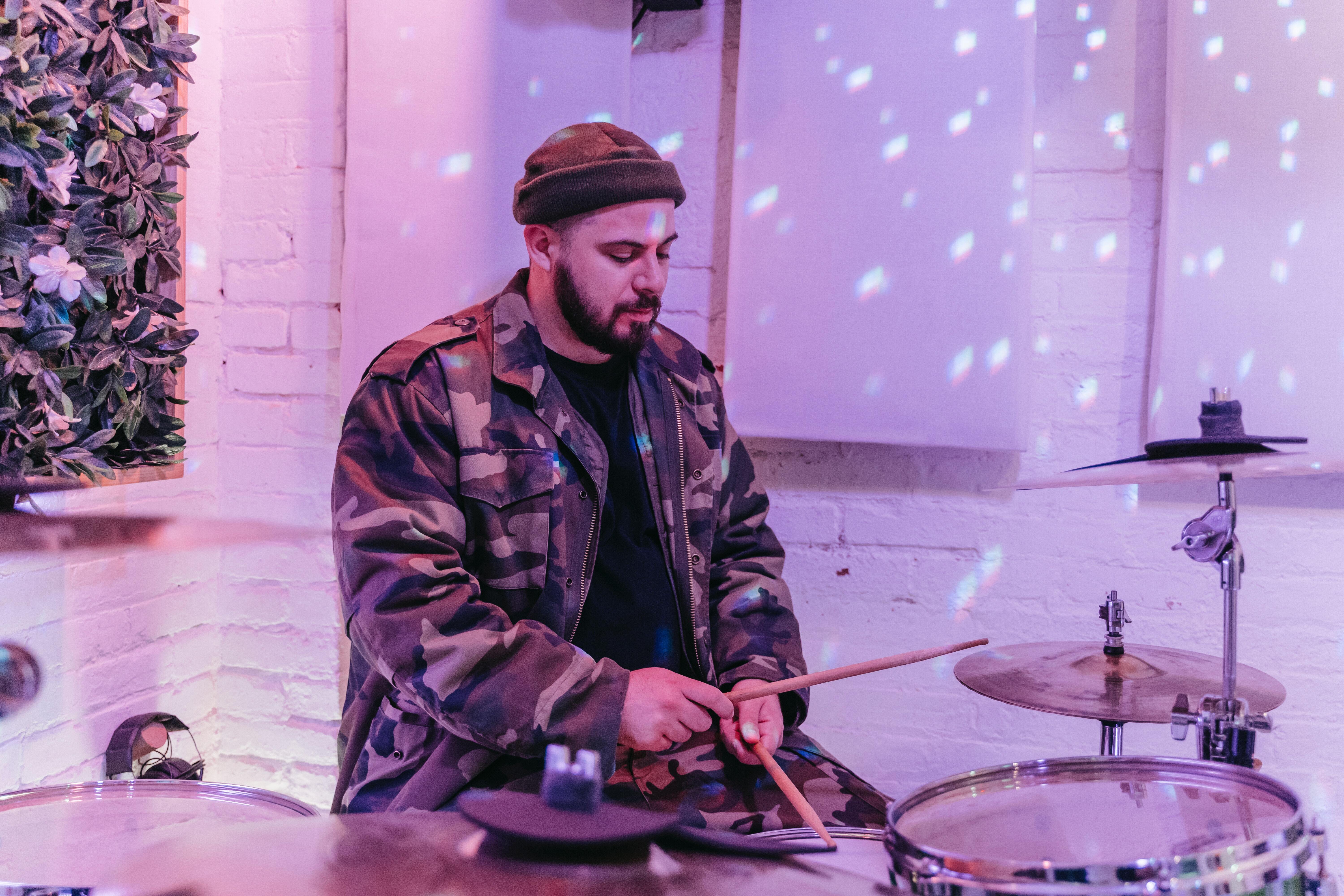 pexels-anna-pou-8132954