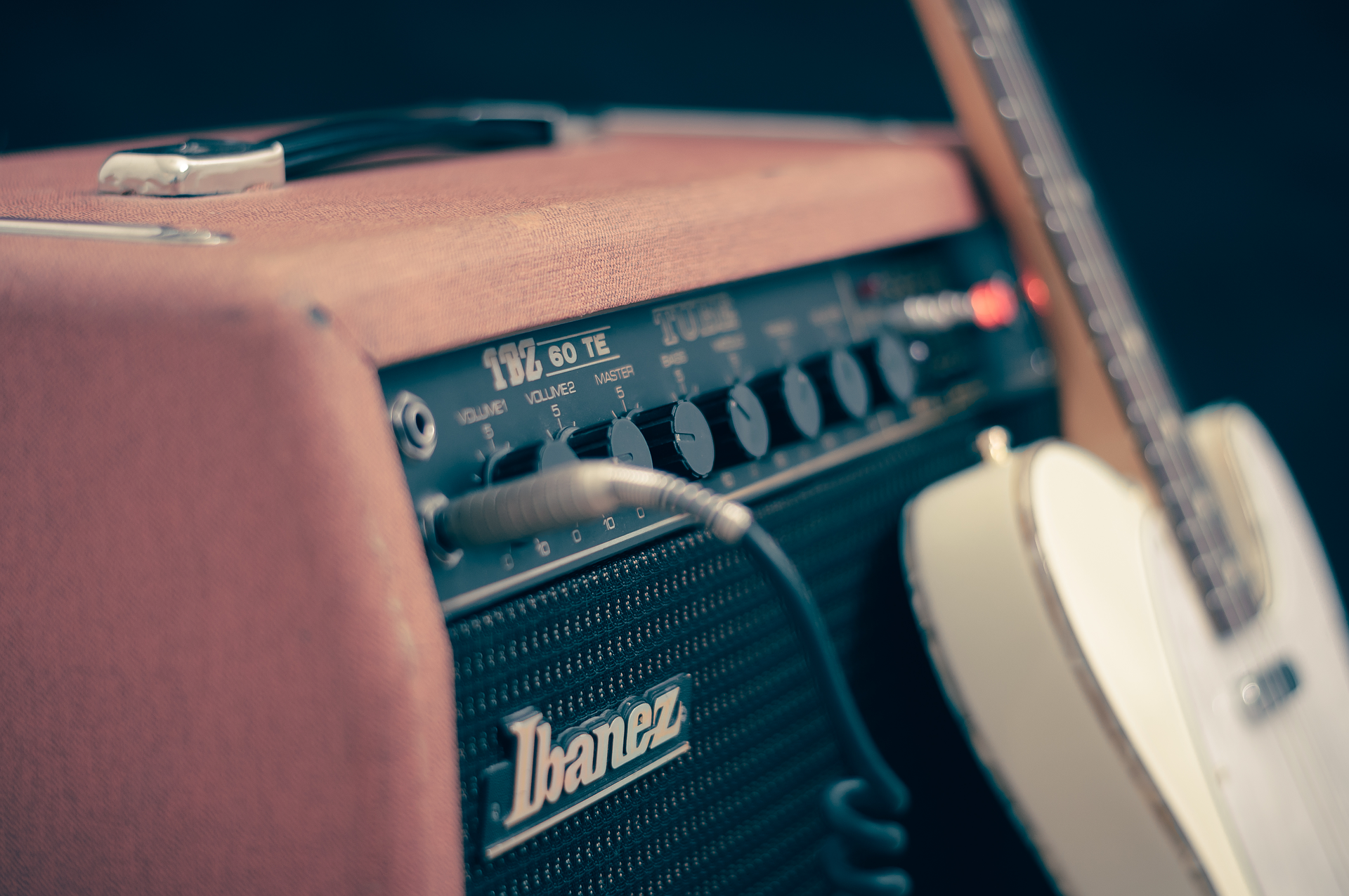 Sonorisation de la guitare : comment bien choisir son micro