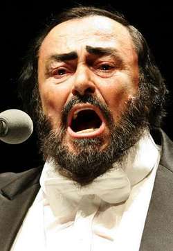 Luciano Pavarotti et son célèbre vibrato